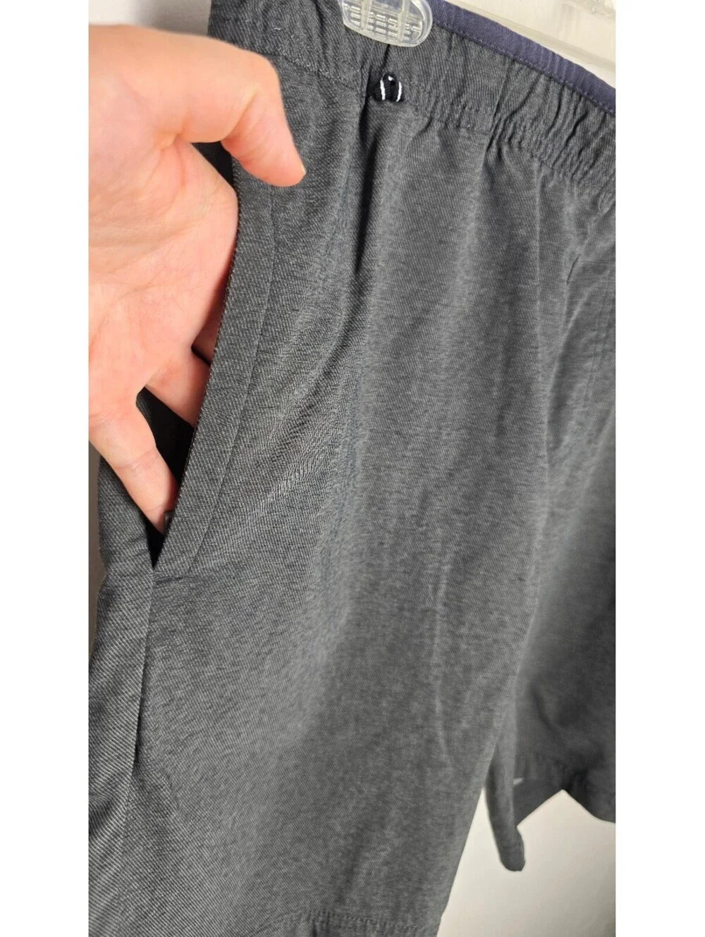 Voyager Men's Shorts Size M Gray Stretch Performance
